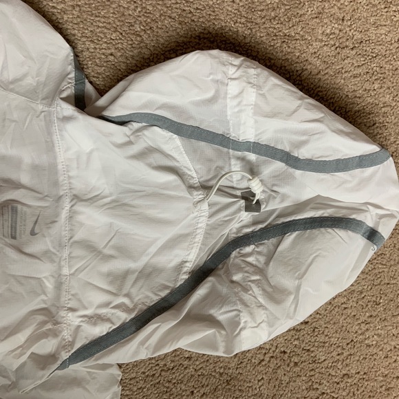 Nike Jacket - Picture 4 of 4